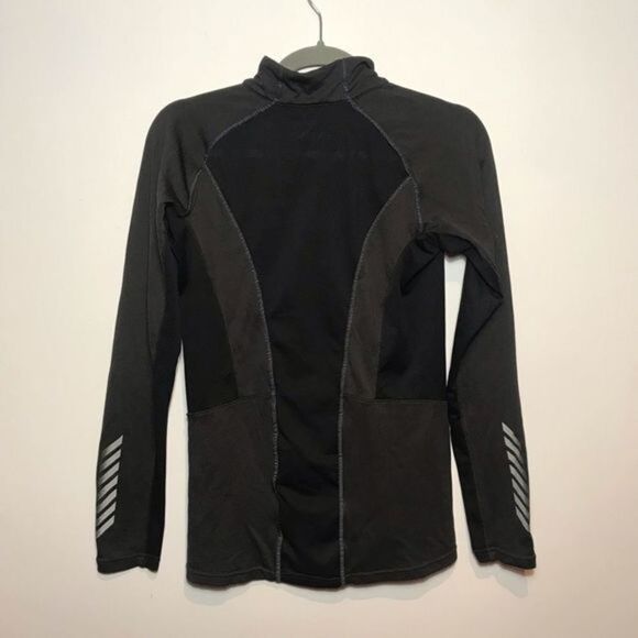 Helly Hansen Training 1/4 Zip Pull Over - Picture 6 of 7